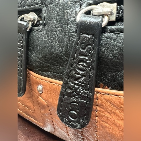 BIN046.2 Stone Mountain Irena Hobo Black and Tan - Picture 5 of 13